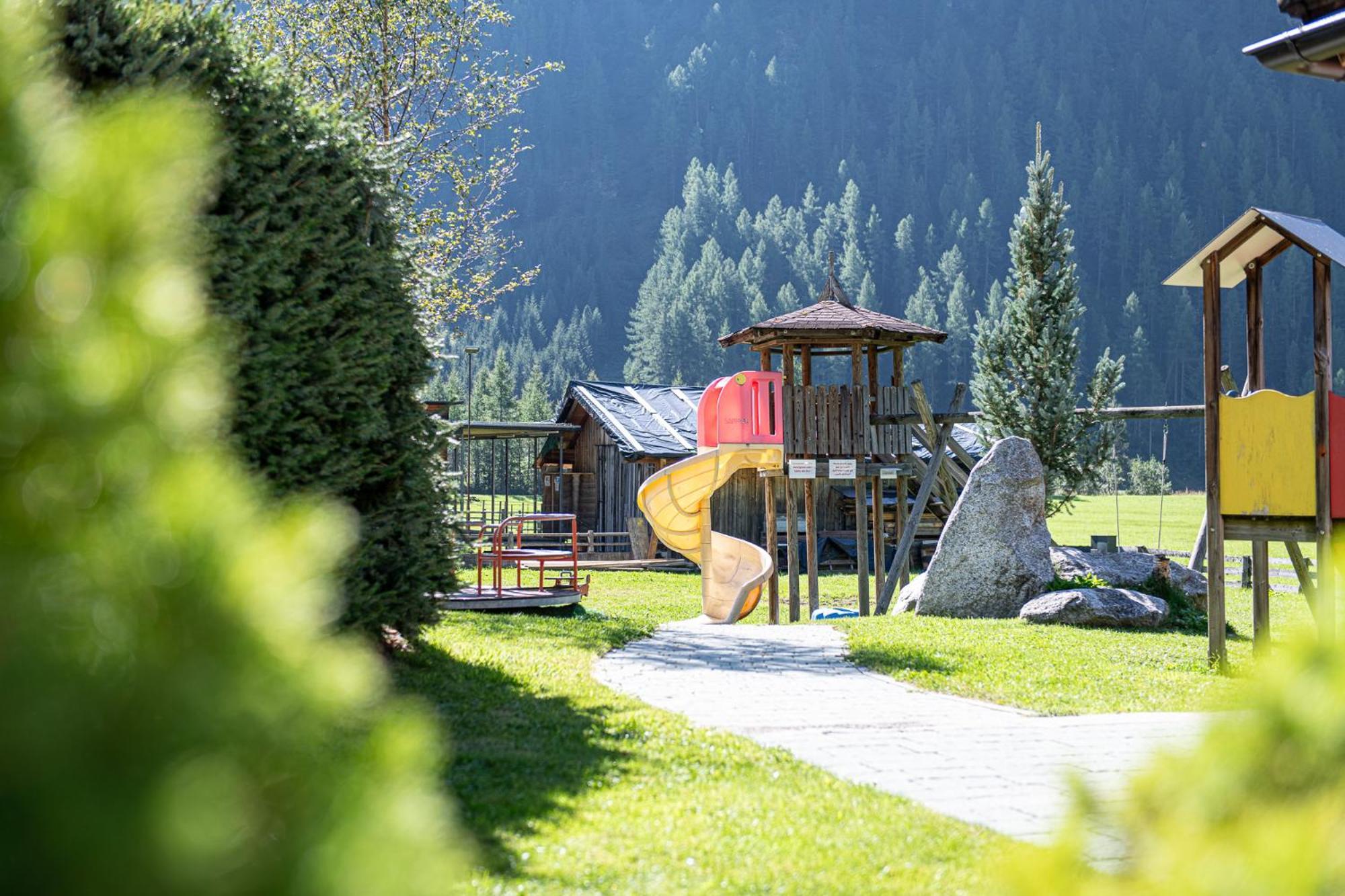 Hotel Bacher Riva di Tures Eksteriør billede