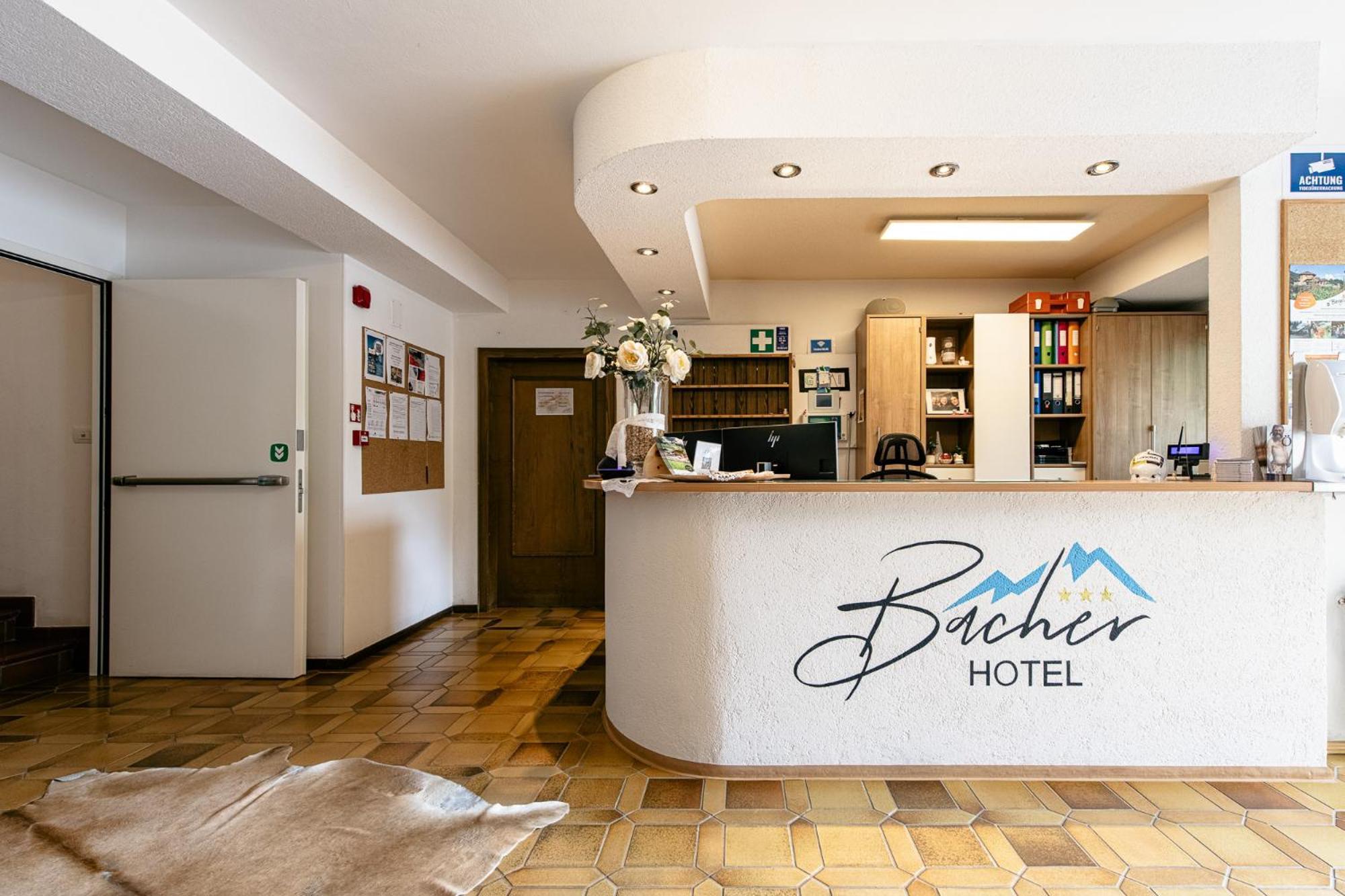 Hotel Bacher Riva di Tures Eksteriør billede